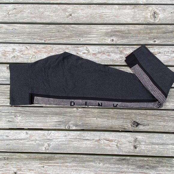 Victoria's Secret PINK High Waist Cotton Colorblock Leggings with Rhinestones - Picture 3 of 13